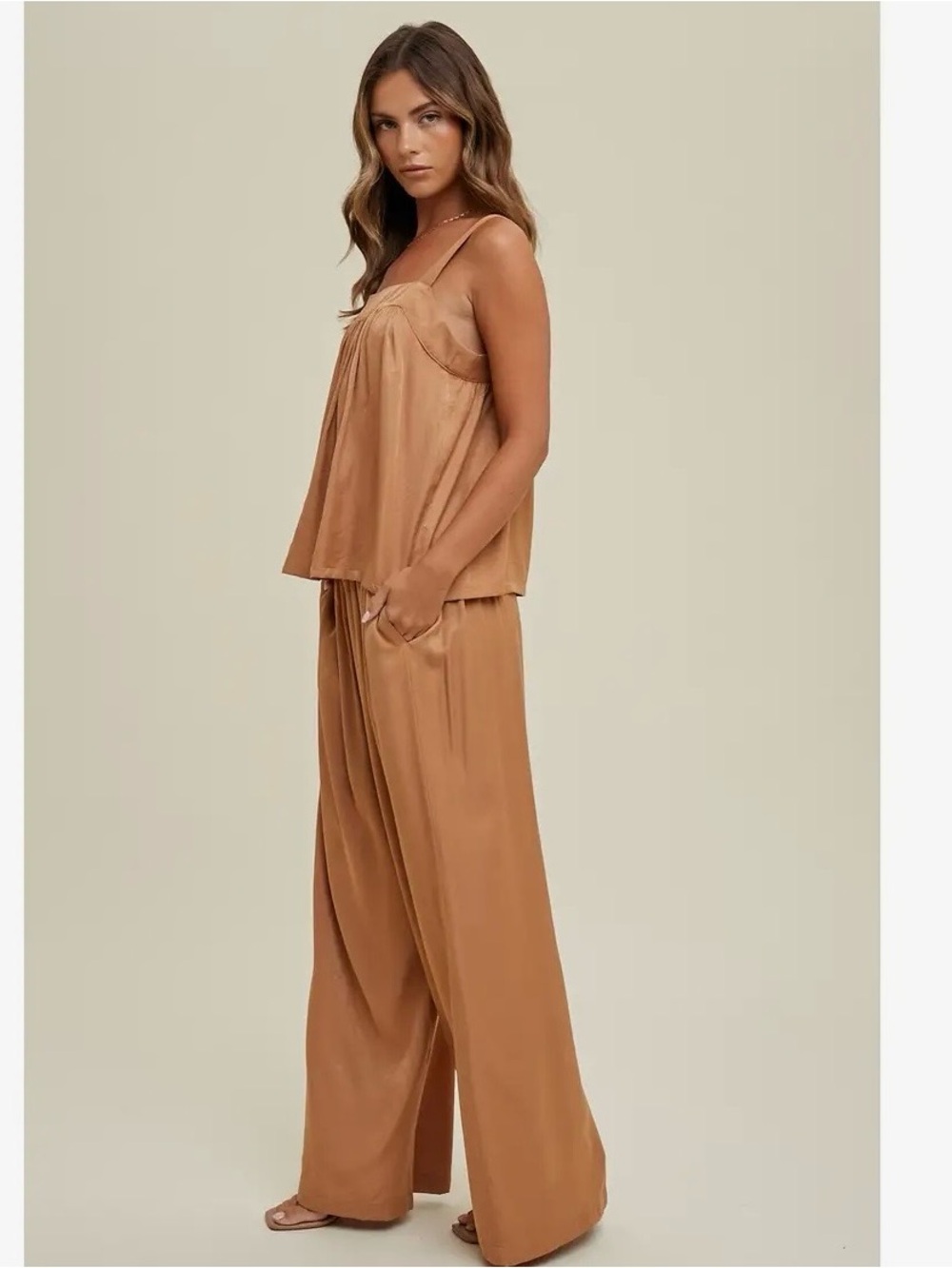 Relaxed Wide-Leg pant set small Ptp is 17” and med is 18”
Lg 19” - Picture 4 of 4